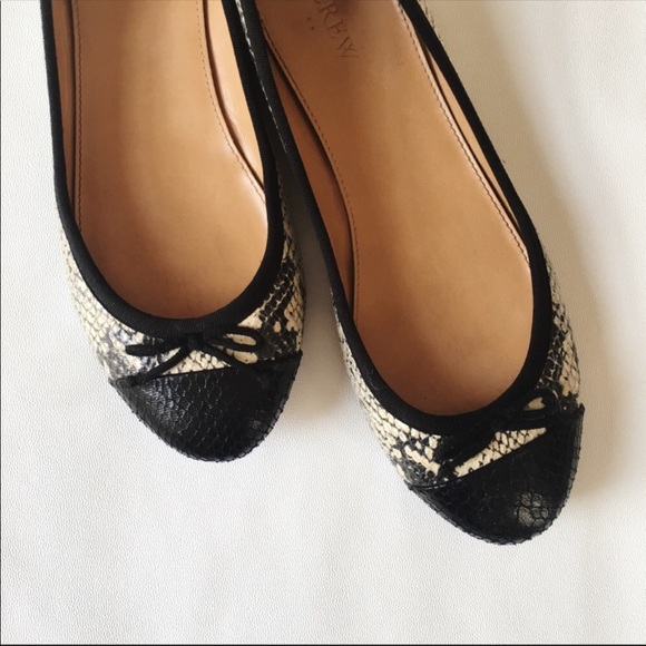 ðHOST PICKðJ. Crew Anya Snake Skin Ballet Flat - Picture 2 of 6